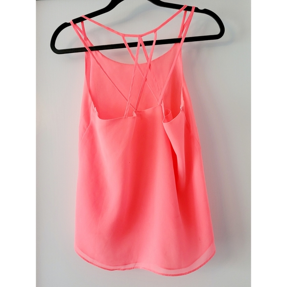 Pink strappy  top medium - Picture 2 of 3